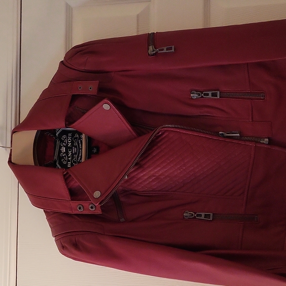 BLANC NOIR BUTTER SOFT LEATHER JACKET.  (BURGUNDY)  ZIPPERS ON ARMS AND POCKETS - Picture 6 of 16